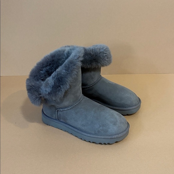 UGG Saniya Shearling Mini Boots color Caribou Water resistant - Picture 4 of 6